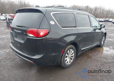 2017 Chrysler Pacifica Touring-L из США, поврежденный, VIN 2C4RC1BG8HR757017